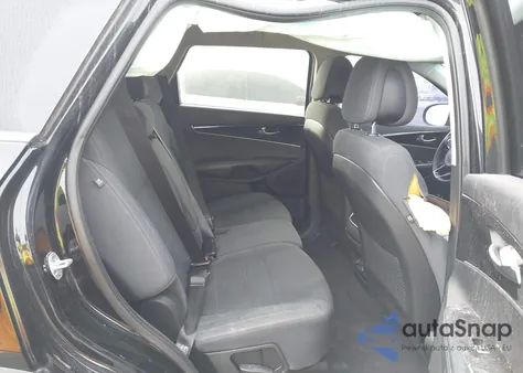 2017 Kia Sorento 3.3L Lx из США, поврежденный, VIN 5XYPG4A56HG187715